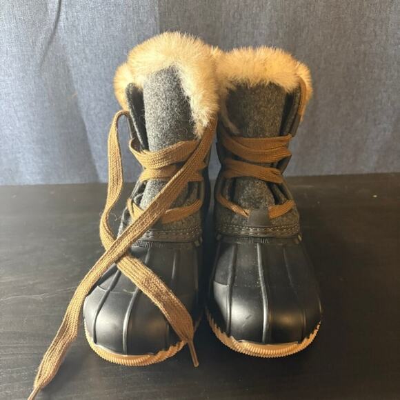 Maurices Shoes - Maurices Women’s Millie Faux Fur Duck Boots Size 8.5 Gray Black Fall Winter